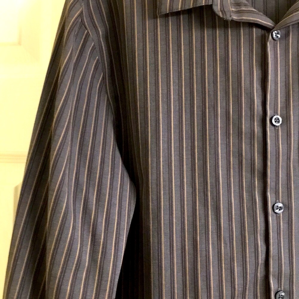 Perry Ellis Men’s shirt